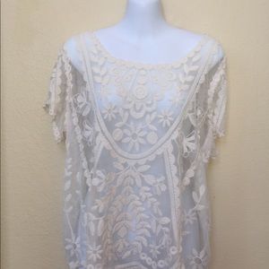 Cream Xhilaration lace overlay shirt size L.